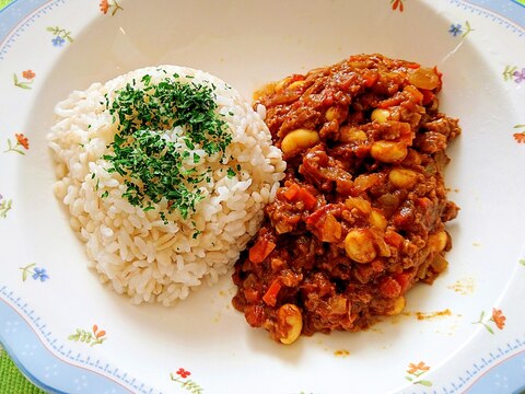 たっぷり大豆とひき肉のキーマカレー